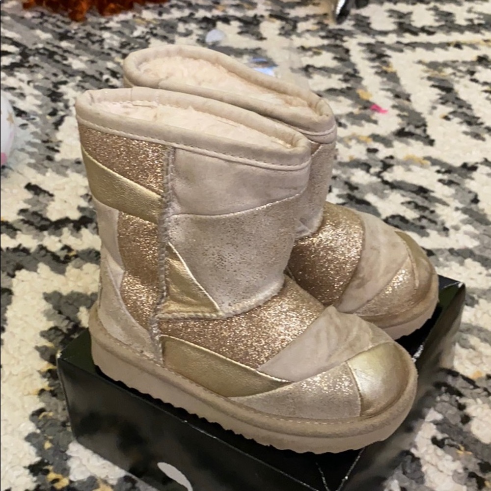 Metallic patchwork uggs - Picture 2 of 4